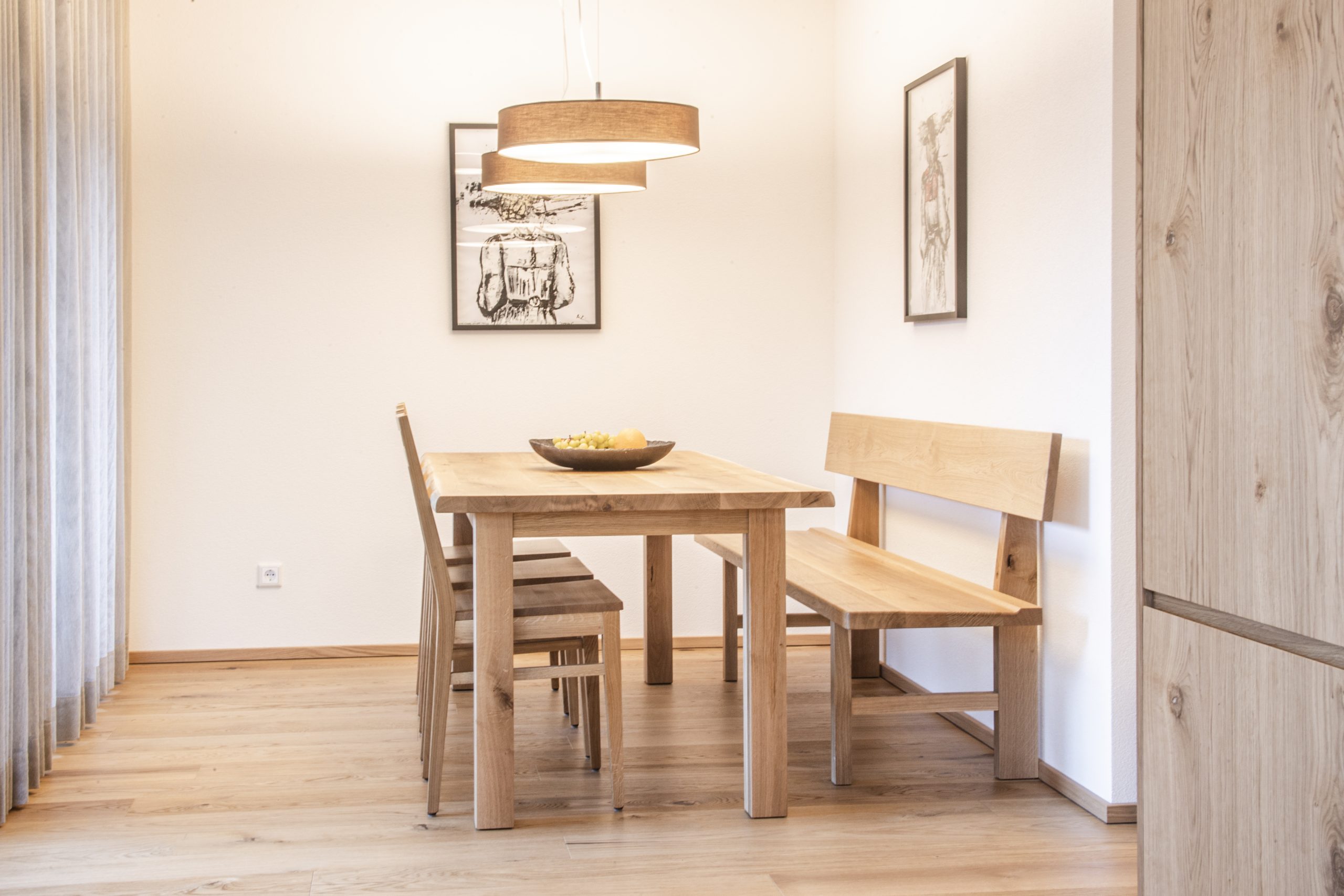 AlpinApartments_Huus123_Top06_Esszimmer